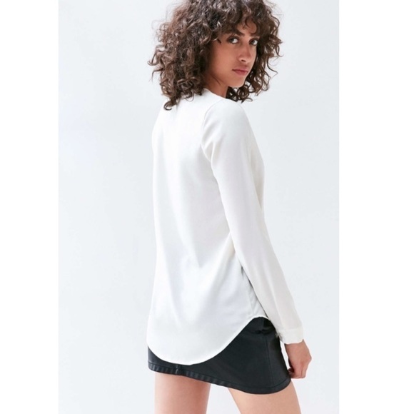 🔥SALE🔥NWT Silence + Noise Josephine Blouse - Picture 3 of 8